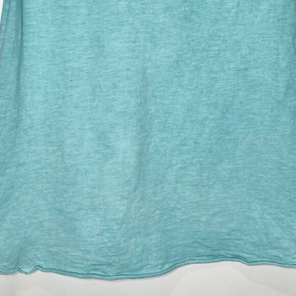 Three Stars Woman’s Top M? Turquoise Blue with Charcoal Gray Dragonfly Graphic - Picture 6 of 10
